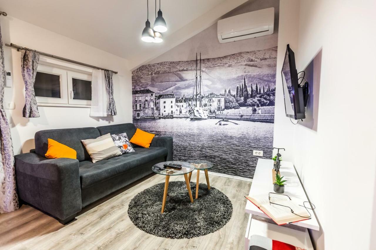 Apartments Mb Kastela Exterior photo
