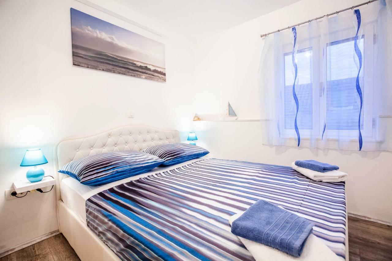 Apartments Mb Kastela Exterior photo