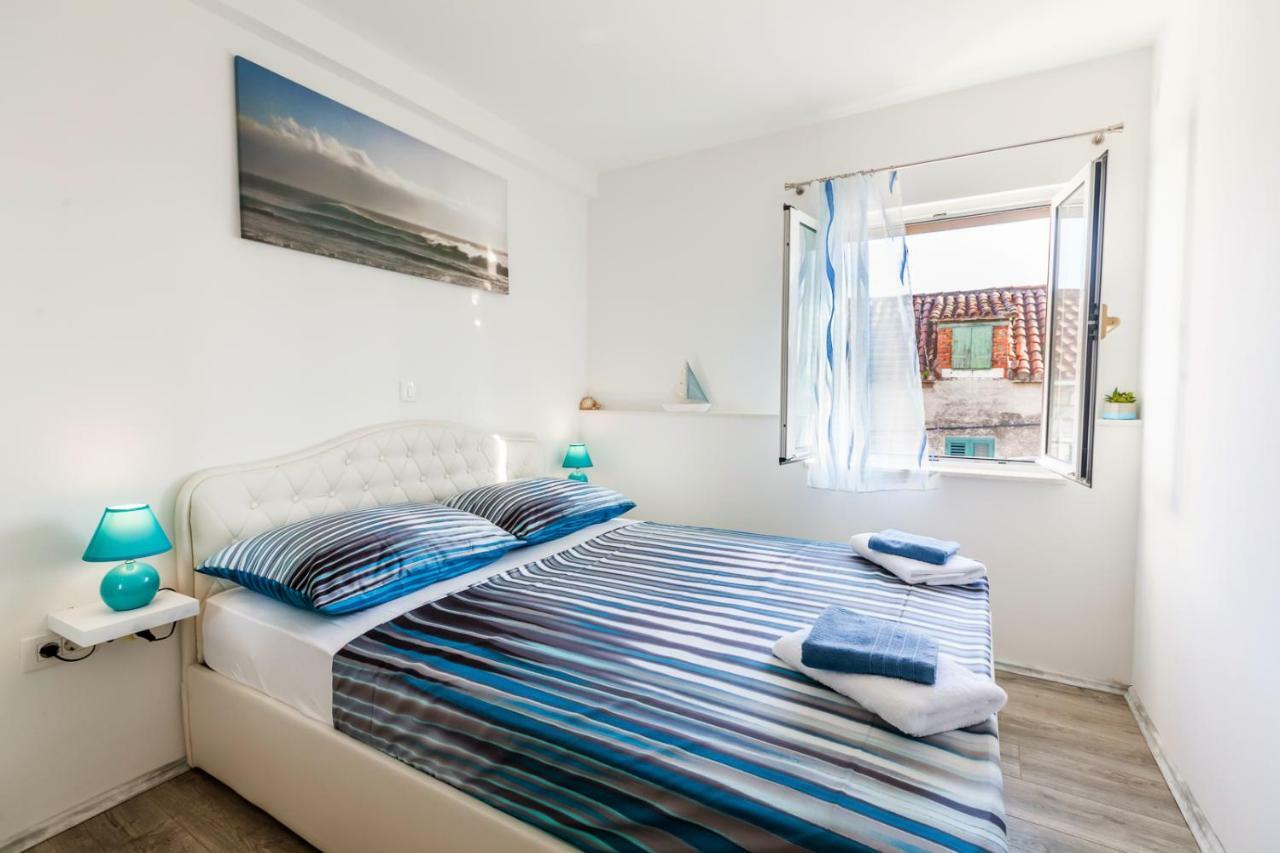 Apartments Mb Kastela Exterior photo